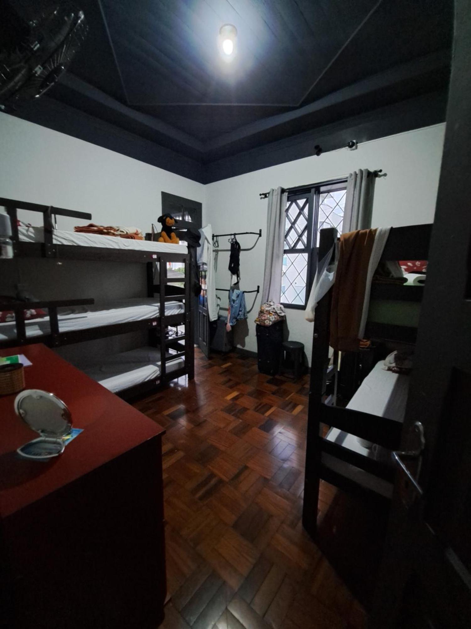 Youkoso Hostal *